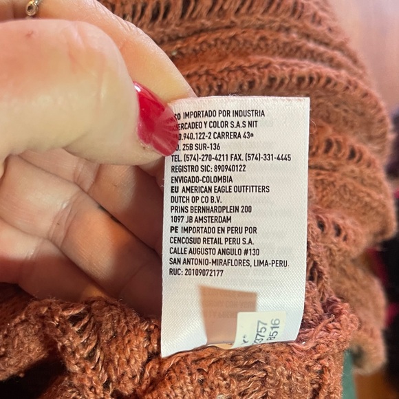 American Eagle Outfitters Warm Brown Cropped Sweater - Picture 7 of 7